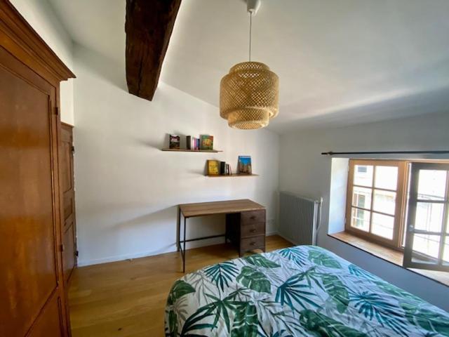 La Mansarde De L Abbaye Apartment Cluny Bagian luar foto