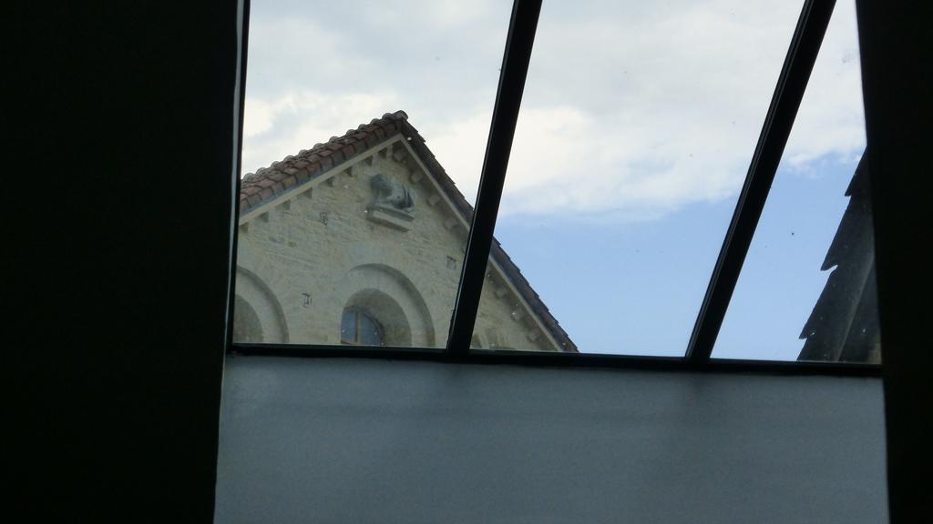 La Mansarde De L Abbaye Apartment Cluny Ruang foto